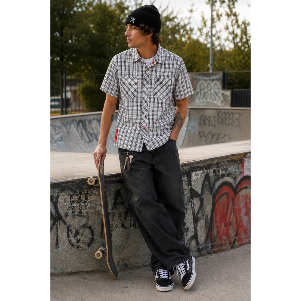 Marc Ecko Cut & Sew Mens Plaid Short Sleeve Button Down Shirt Black White Y2K L